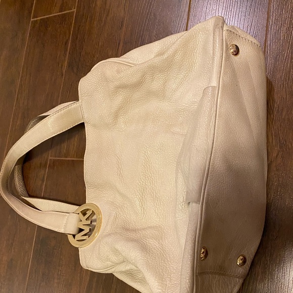 Michael Kors cream leather bag - Picture 2 of 3